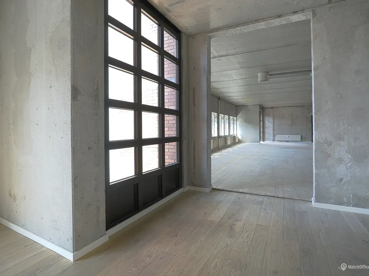 Billede 6 - Stort og åbent kontor