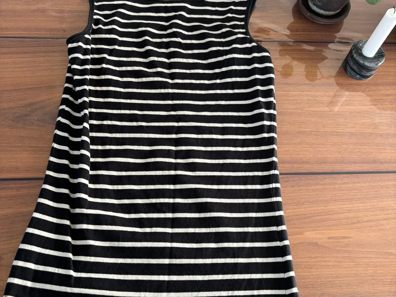 Billede 4 - Sort/hvid stribet top str m
