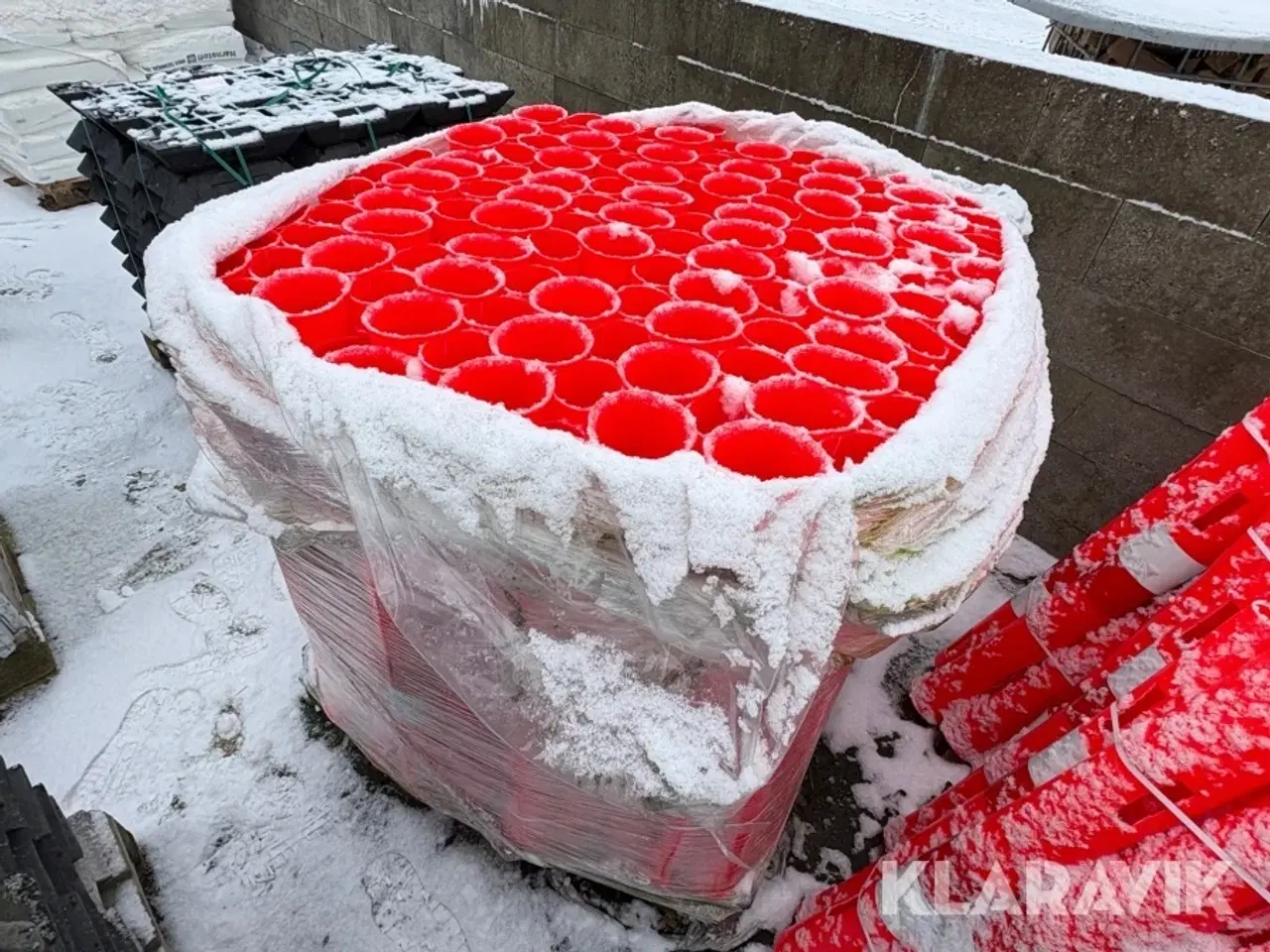 Billede 10 - Afspærring 2 paller fødder - 3 paller stolper