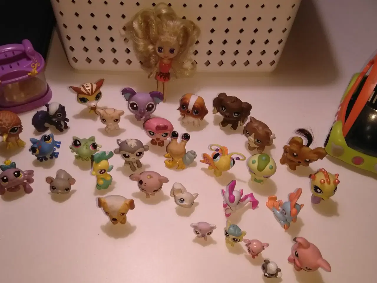 Billede 3 - 43 stk. Littlest Pet Shop + en bil