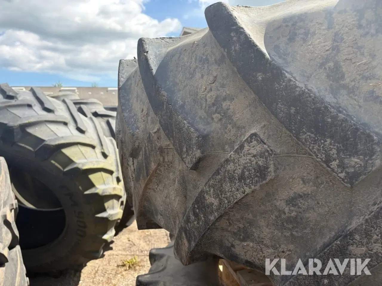 Billede 3 - Tvillingehjul Continental 520/85R46 2 styk med spænder
