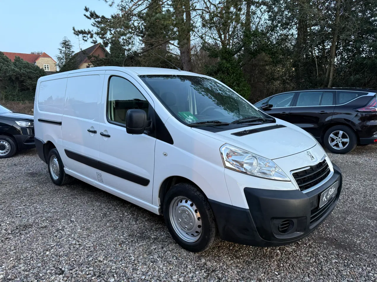 Billede 2 - Lav km super pænt 