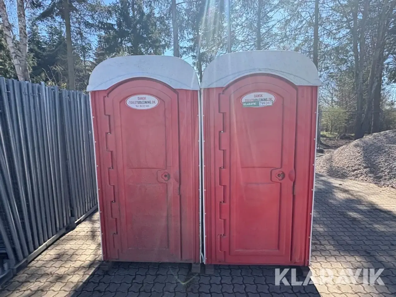 Billede 2 - Toiletkabiner 2 styk