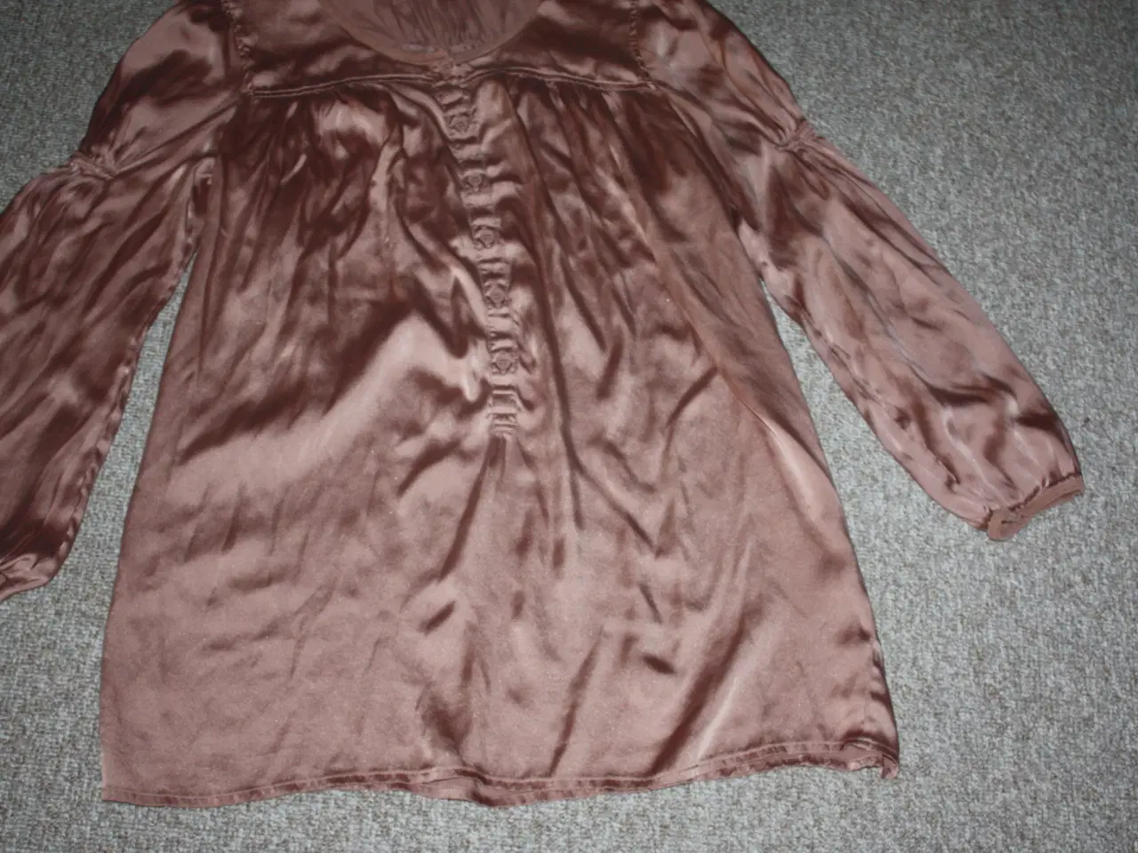 Billede 4 - Silke bluse Umloud str. 40 95% silk