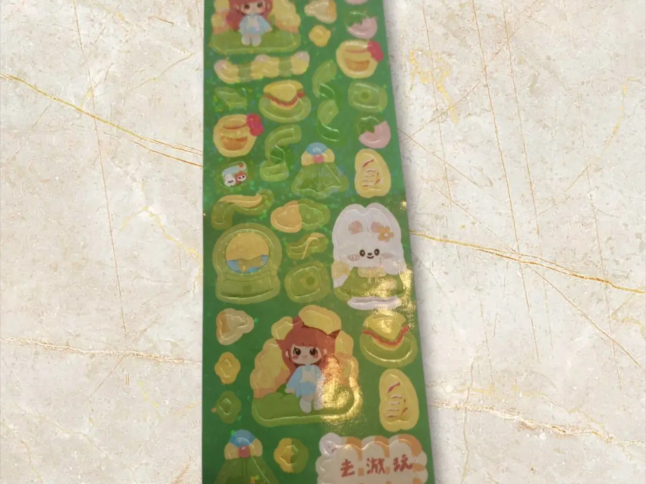 Billede 1 - Klistermærke Ark: Drømmende Piger, Dyr og Blomster