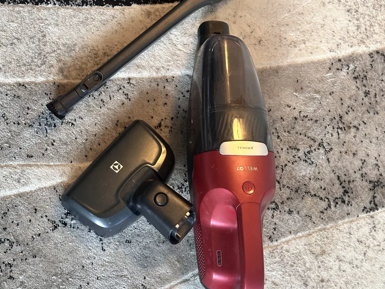 Billede 8 - Electrolux ledningsfri støvsuger 2-i-1 sælges