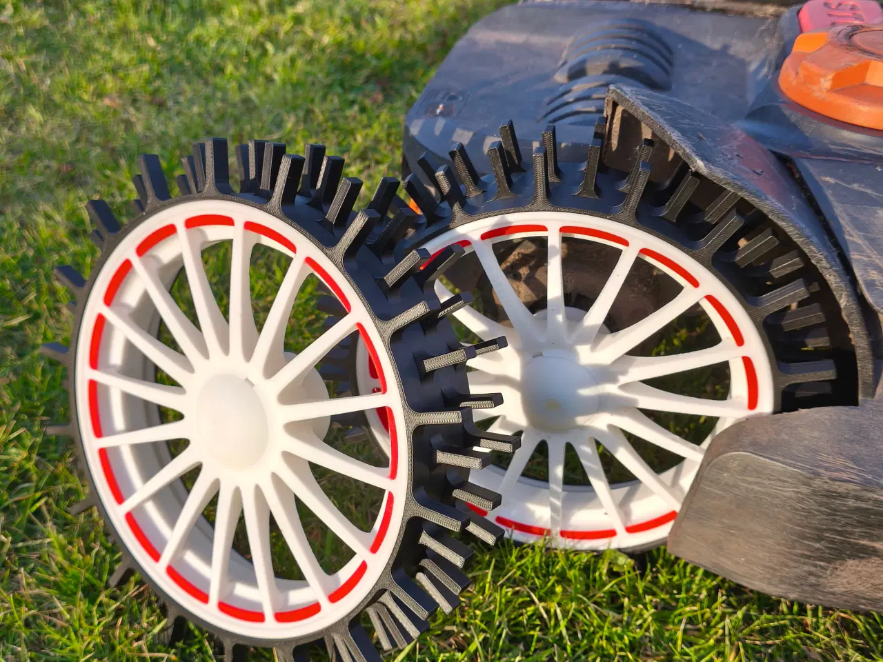 Billede 2 - Hjul til robotplæneklipper 