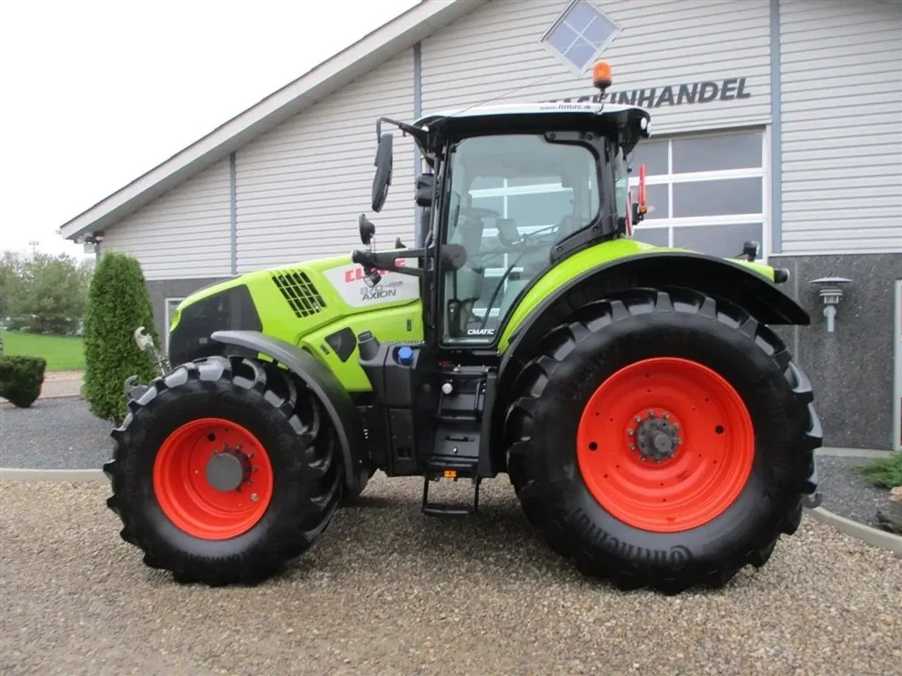 Billede 6 - CLAAS AXION 870 CMATIC med frontlift og front PTO, GPS ready