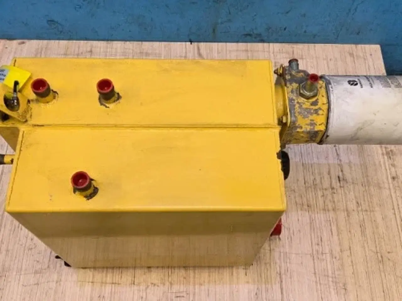 Billede 12 - New Holland TX68 Hydrauliktank 84000629