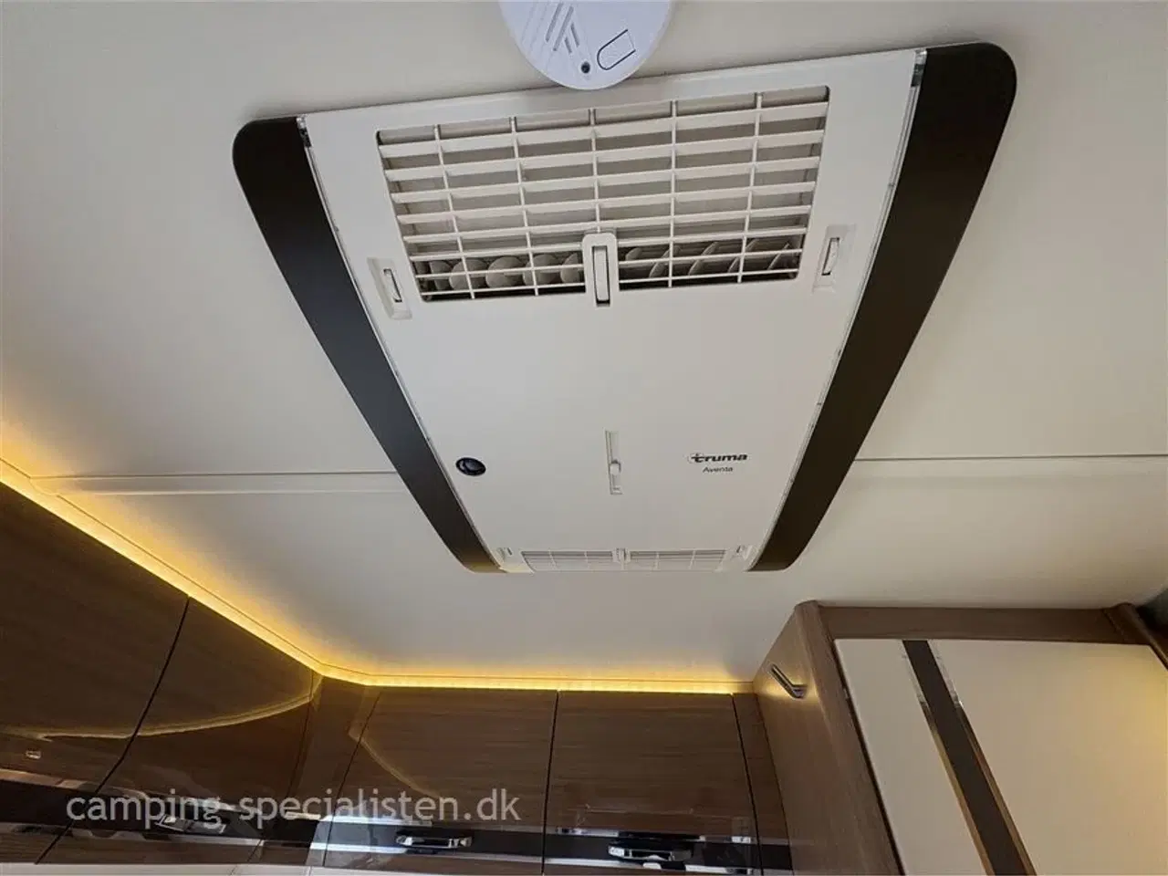 Billede 6 - 2015 - Fendt Tendenza 465 SFB   Fendt Tendenza 465 SFB 2015 - Se den nu hos Camping-Specialisten.dk