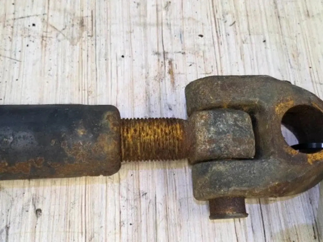 Billede 4 - Valtra T213 Liftspindel ACV0200680