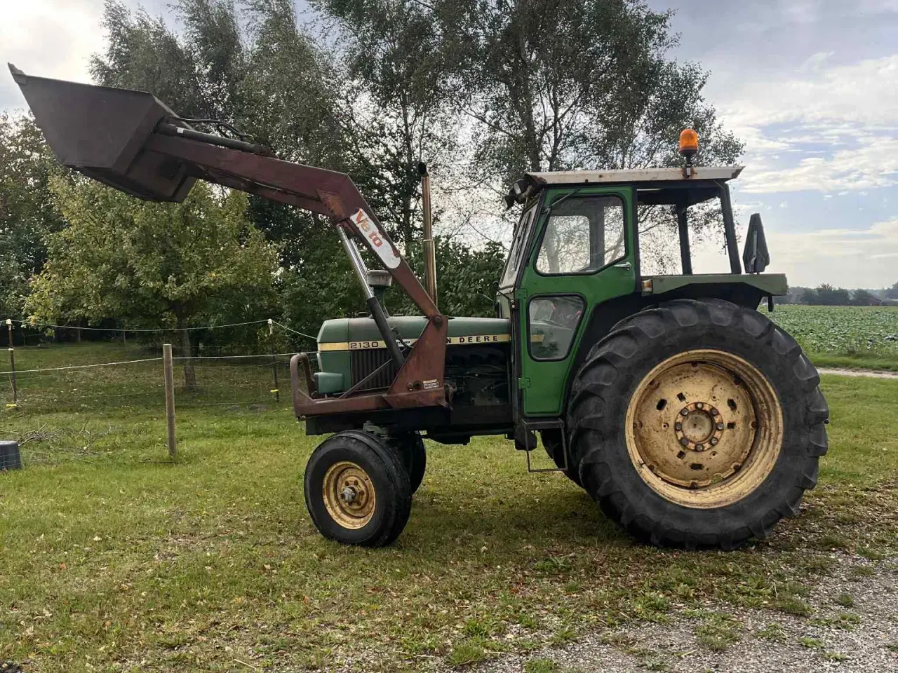 Billede 2 - John Deere 2130 med frontlæsser 