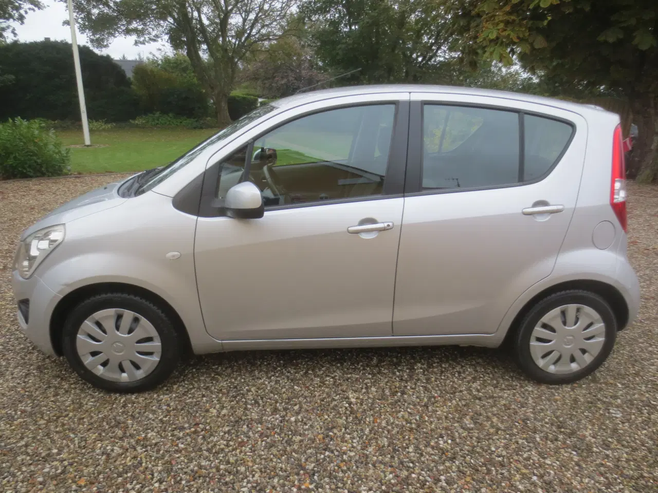 Billede 11 - Suzuki Splash 1.0 i År 14 Km 42000. 