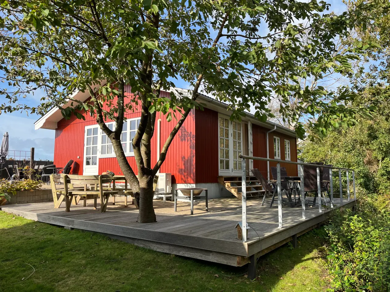 Billede 1 - Det fineste sommerhus tæt på strand