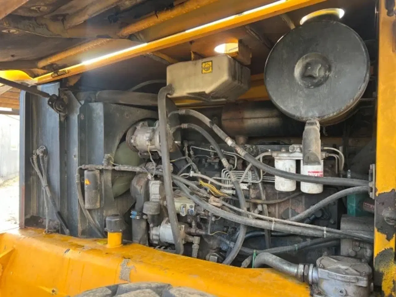 Billede 13 - JCB 426 - Gummiged / Nye dæk og skovl 