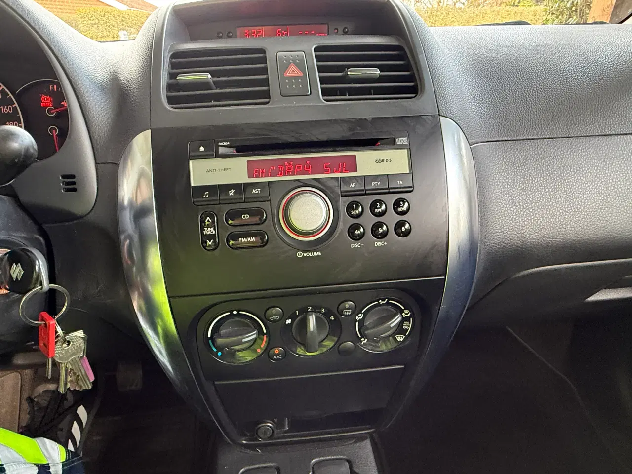 Billede 5 - Pæn og velkørende Suzuki SX4