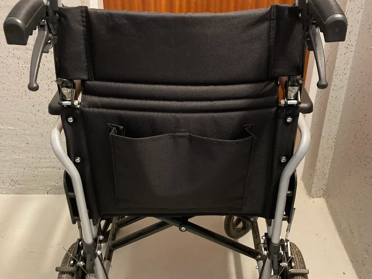 Billede 3 - Kørestol