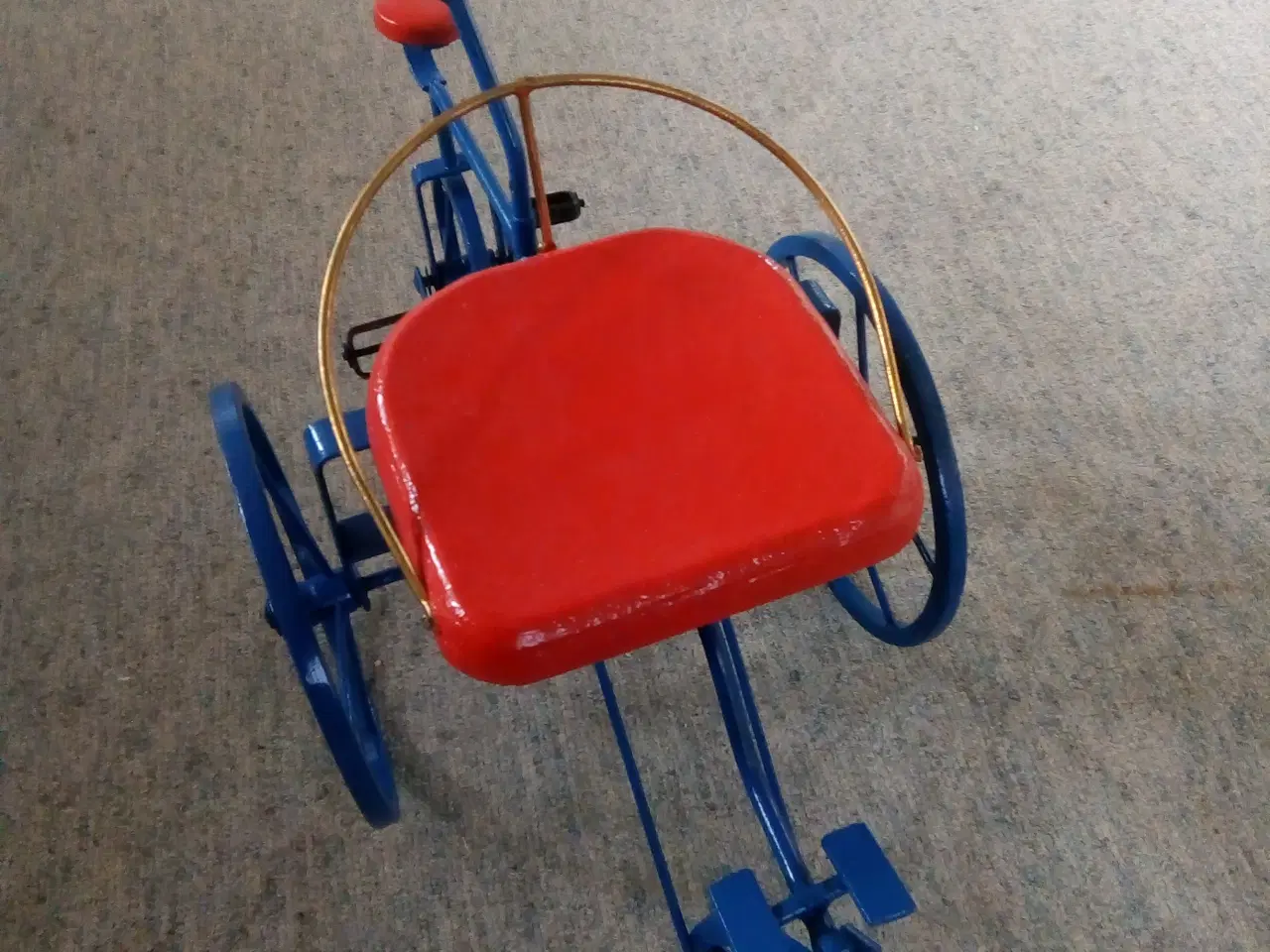Billede 2 - Sjov gammel dukkecykel