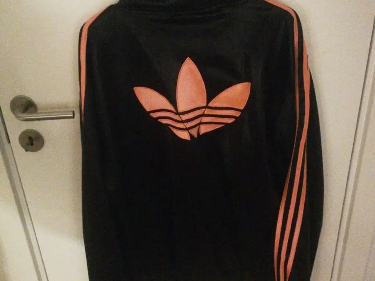 Billede 2 - Adidas chile 62