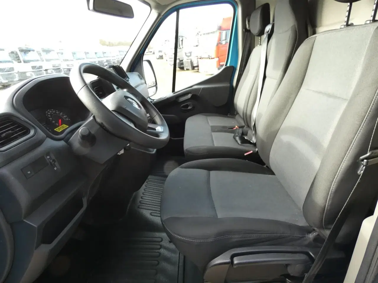 Billede 10 - Renault Master T35 L3H3 2,3 DCI TwinTurbo start/stop Quickshift 180HK Van 6g Aut.