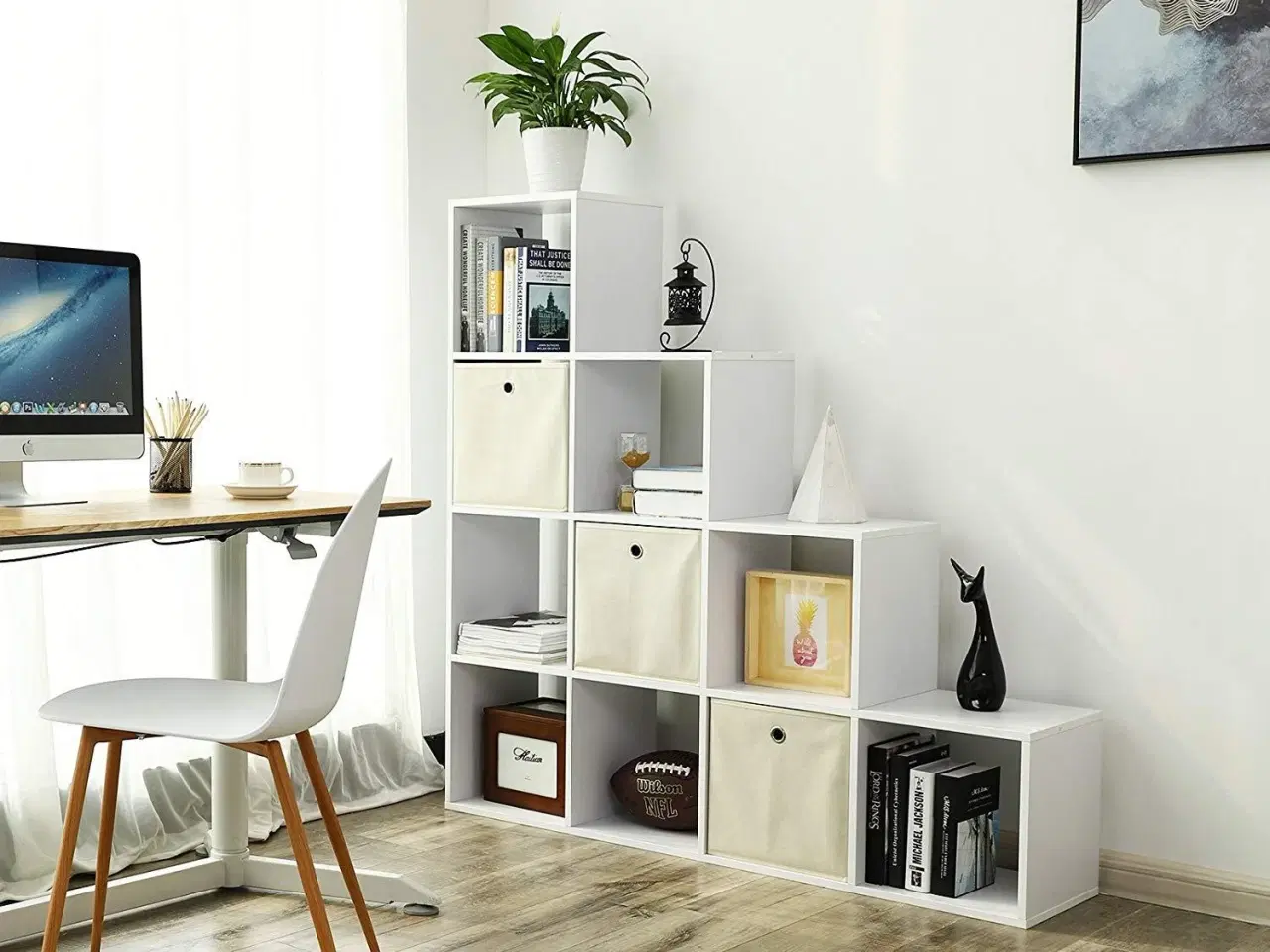 Billede 3 - Bogreol i kuber – VASAGLE trappereol, rumdeler, 10 åbne rum, hvid, 129,5 × 129,5 × 29 cm