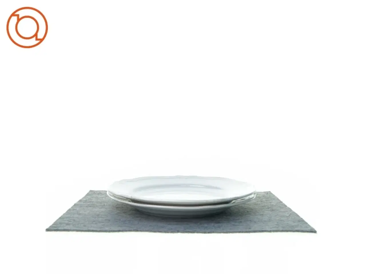 Billede 1 - 2 tallerkener fra Ikea (str. Ø 28 cm)