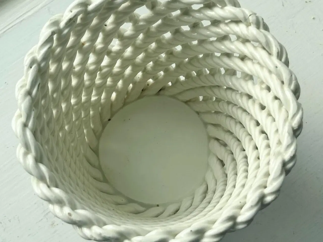 Billede 9 - Urtepotteskjuler, snoet porcelæn, NB