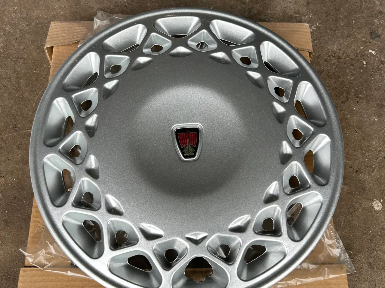 Billede 8 - Rover Navkapsler 