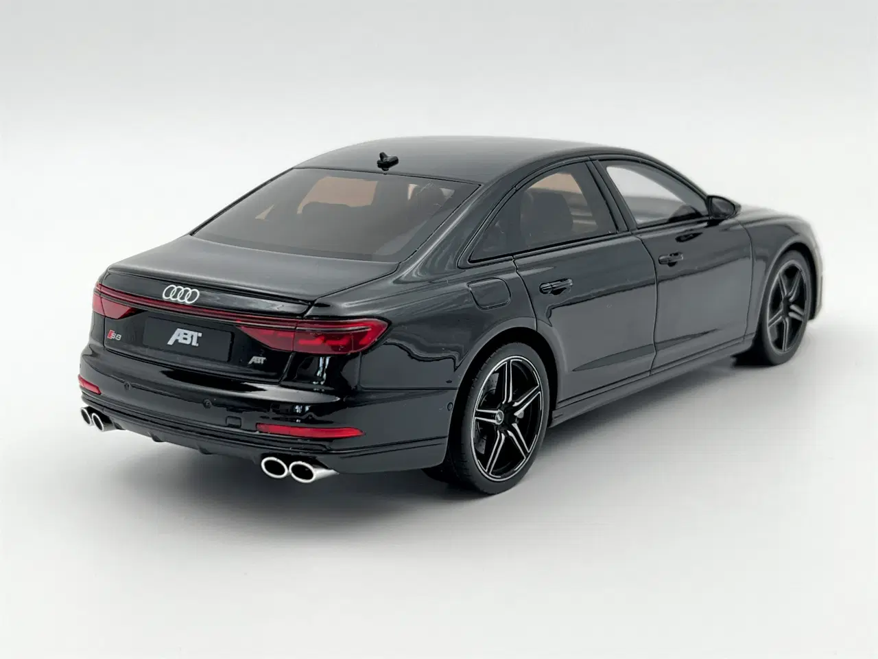 Billede 4 - 2020 Audi ABT S8 Type D5 1:18  Super god kvalitet