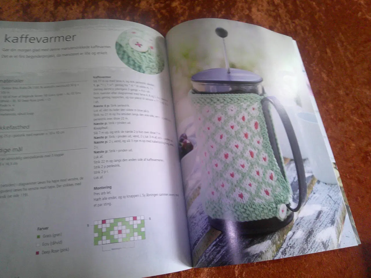 Billede 4 - Nordisk strik i nye farver, Nicki Trench,