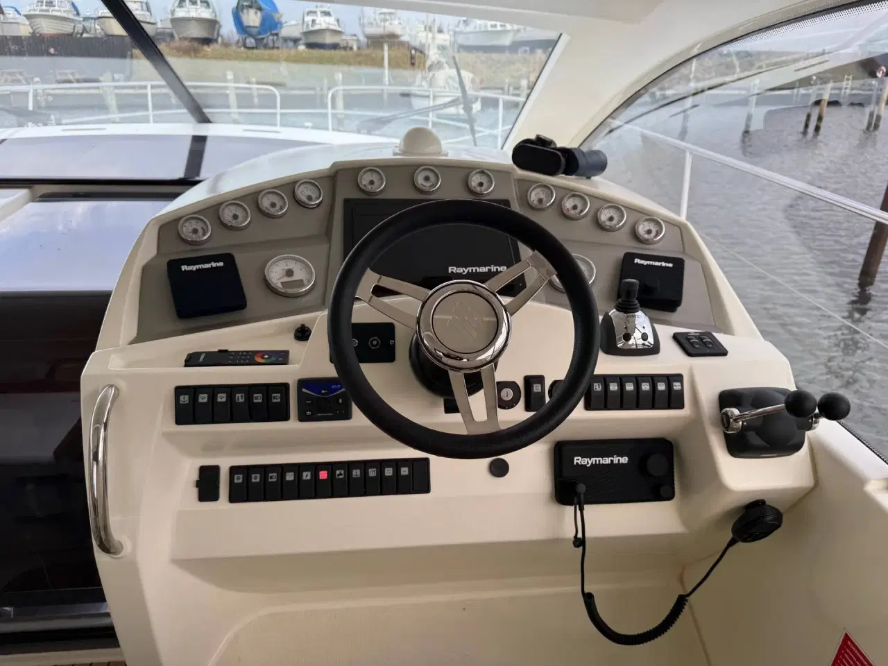 Billede 25 - Prestige 42S - Twin Volvo Penta IPS500/Udstyr