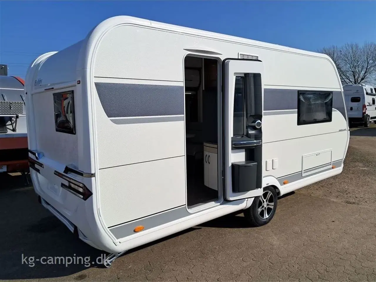 Billede 4 - 2025 - Hobby Excellent 460 SL 2025 model - Flot lille rejsevogn som kan nedvejes til 1350 kg.