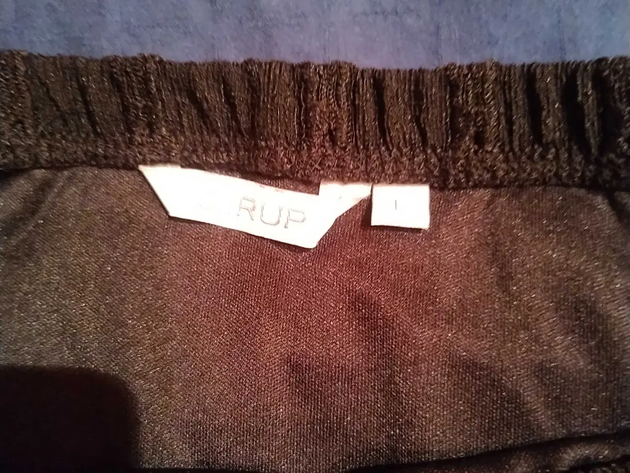 Billede 4 - Sort nederdel