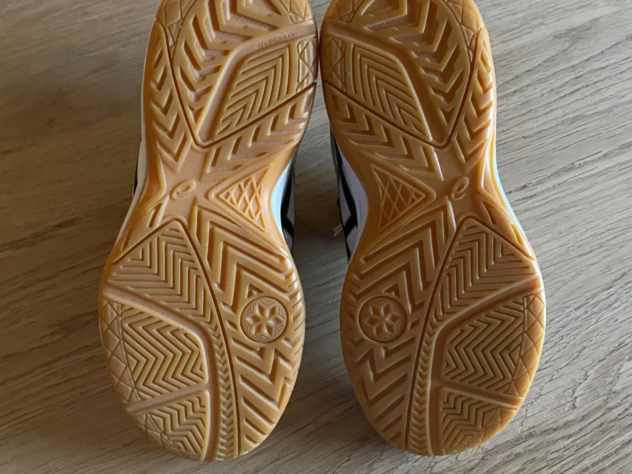 Billede 4 - Indendørssko str. 33,5