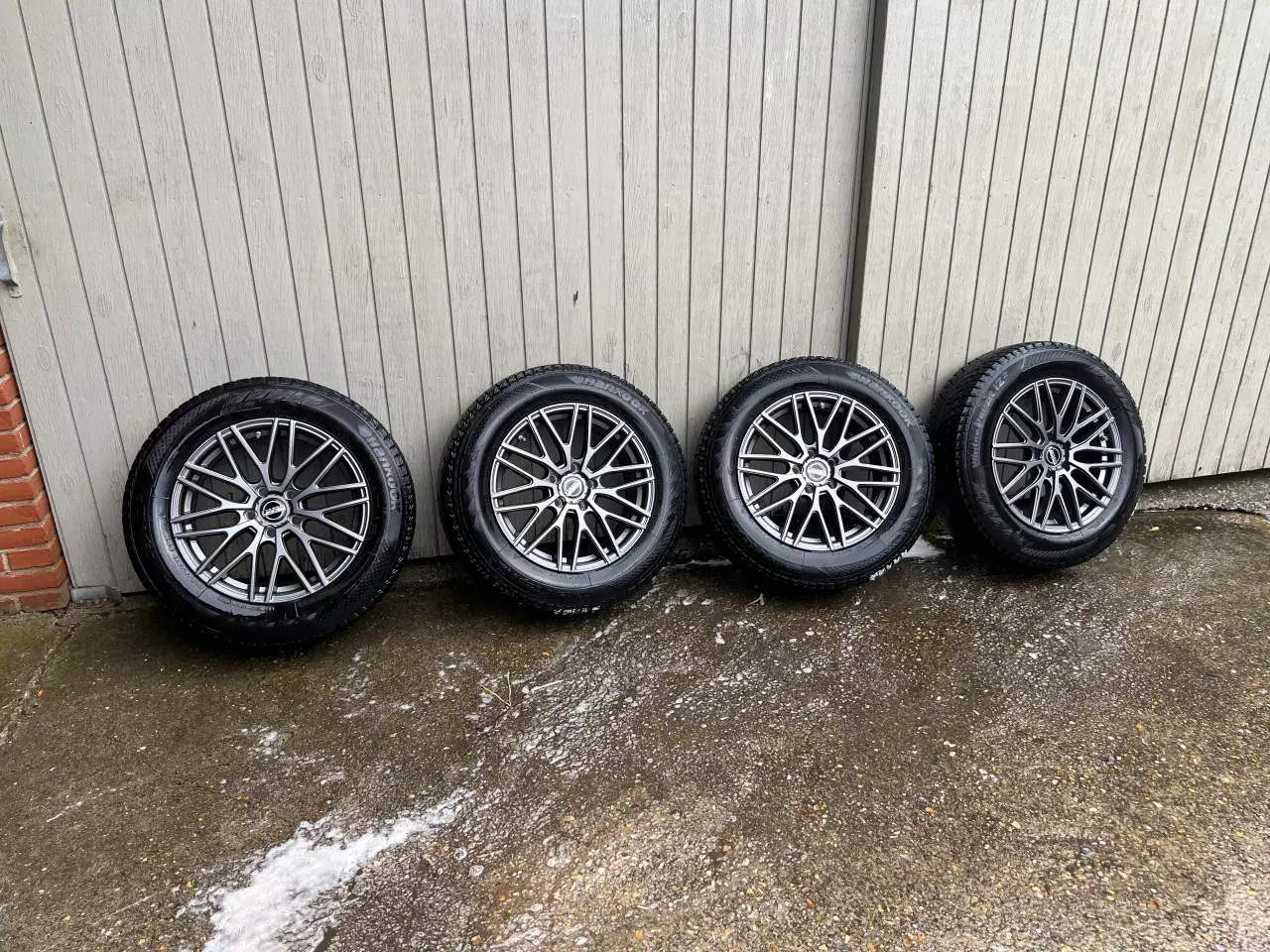 Billede 2 - Vinterdæk med fælge sælges 5x114.3 ø67.1