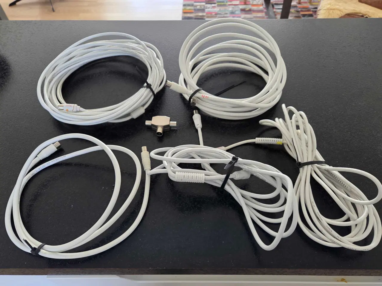 Billede 1 - Antennekabler.5stk.