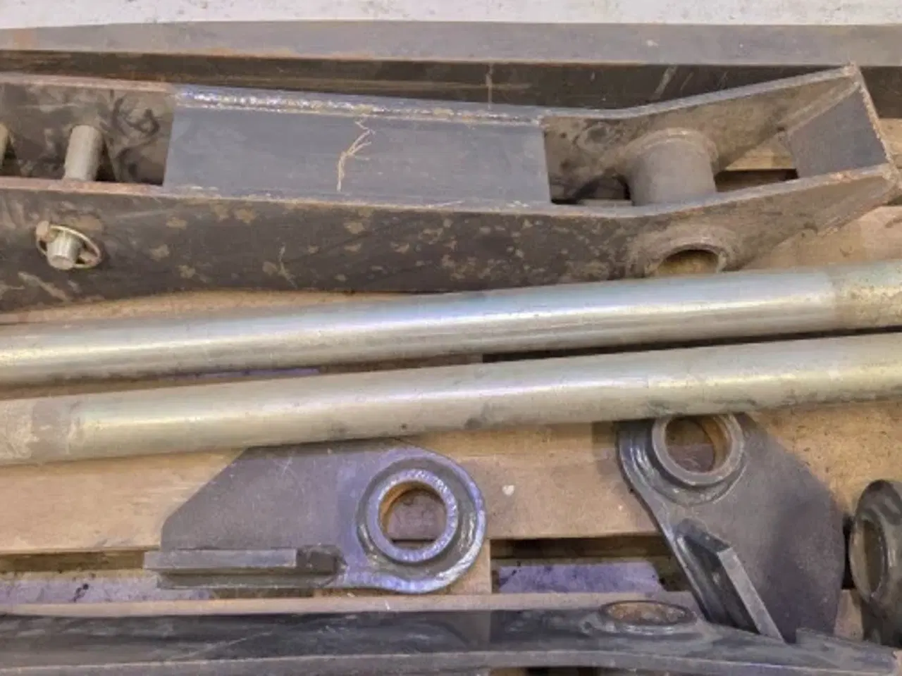 Billede 13 - New Holland B115C Pallegafler Kit 87310367