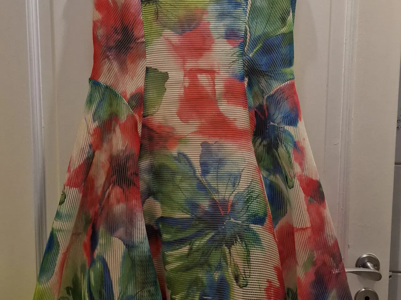 Billede 1 - Smuk kjole