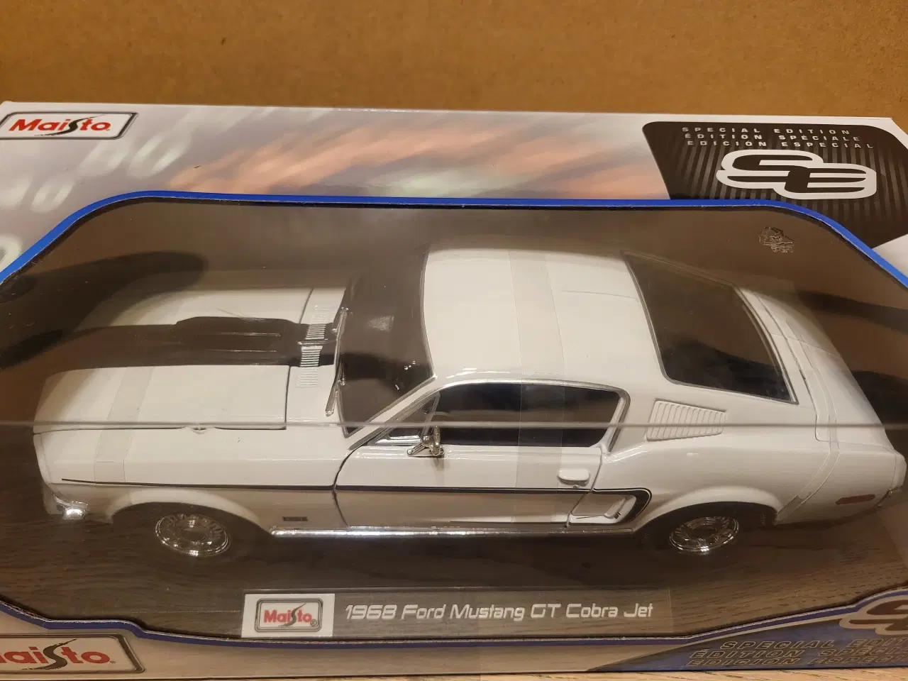 Billede 2 - Modelbil Ford Mustang - 500 kr.