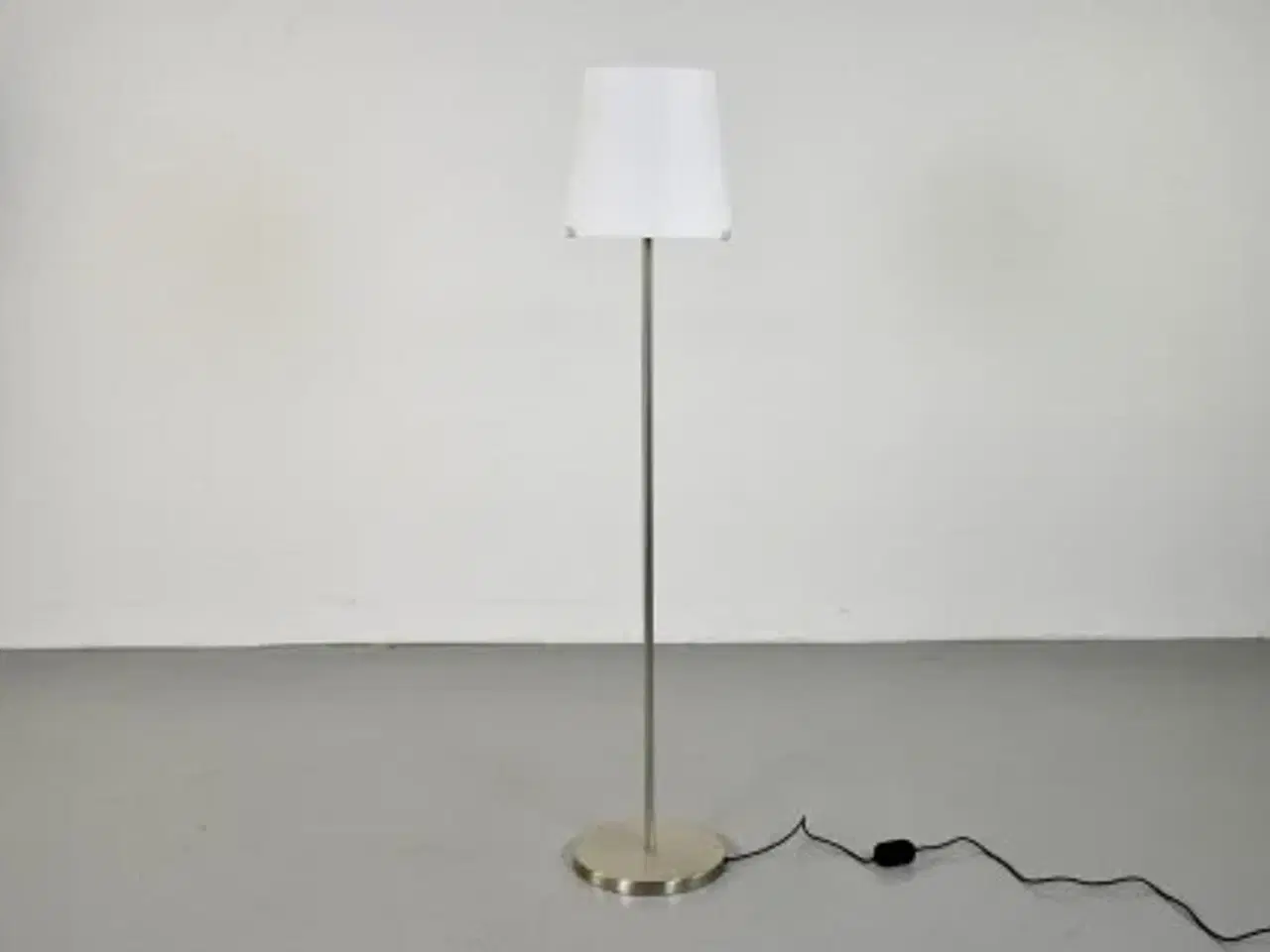 Billede 2 - Fontana arte 3247/1 standerlampe i hvid