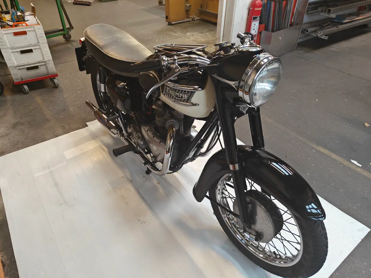 Billede 2 - Triumph T110 