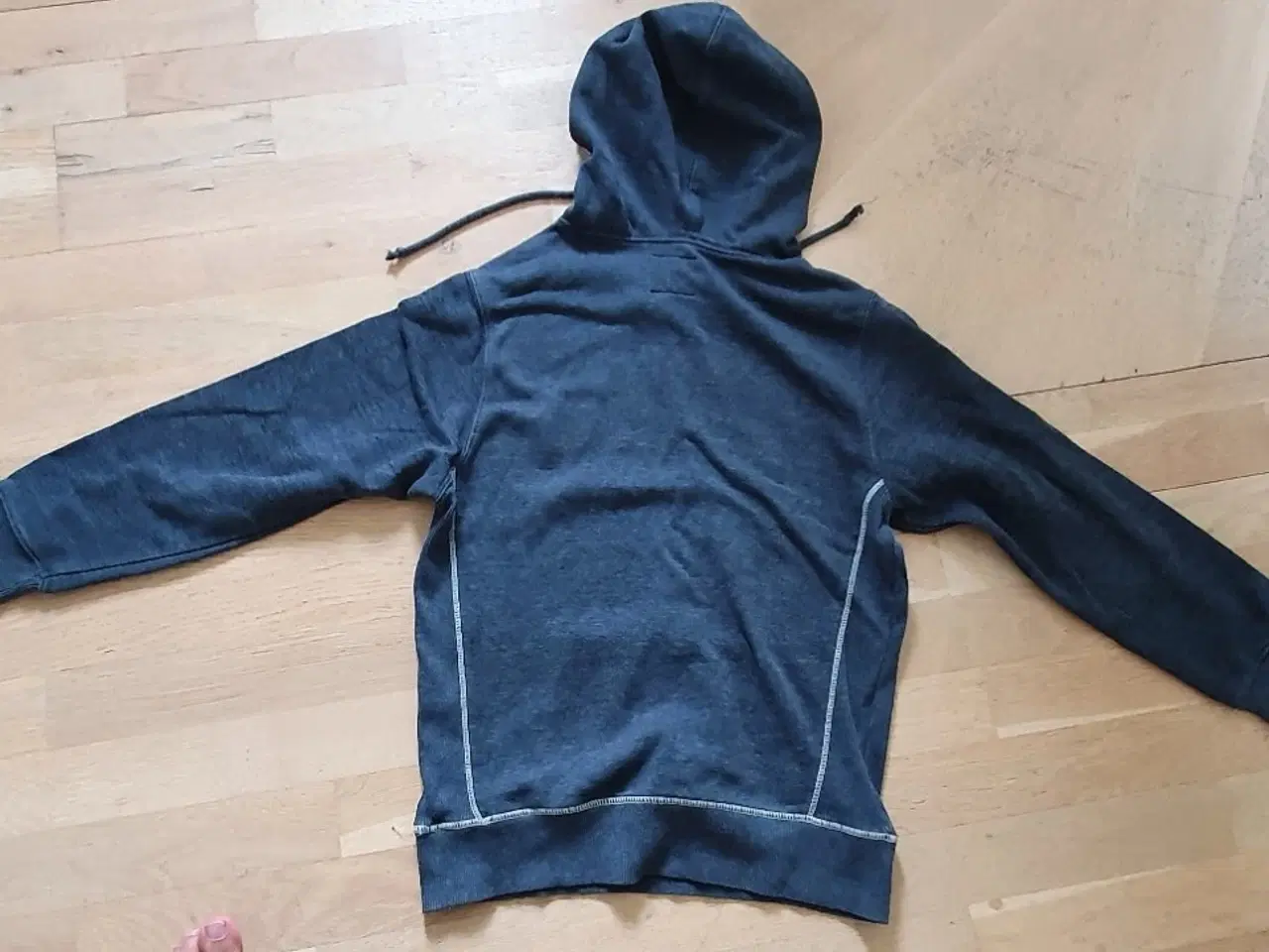 Billede 2 - Hættetrøje 	