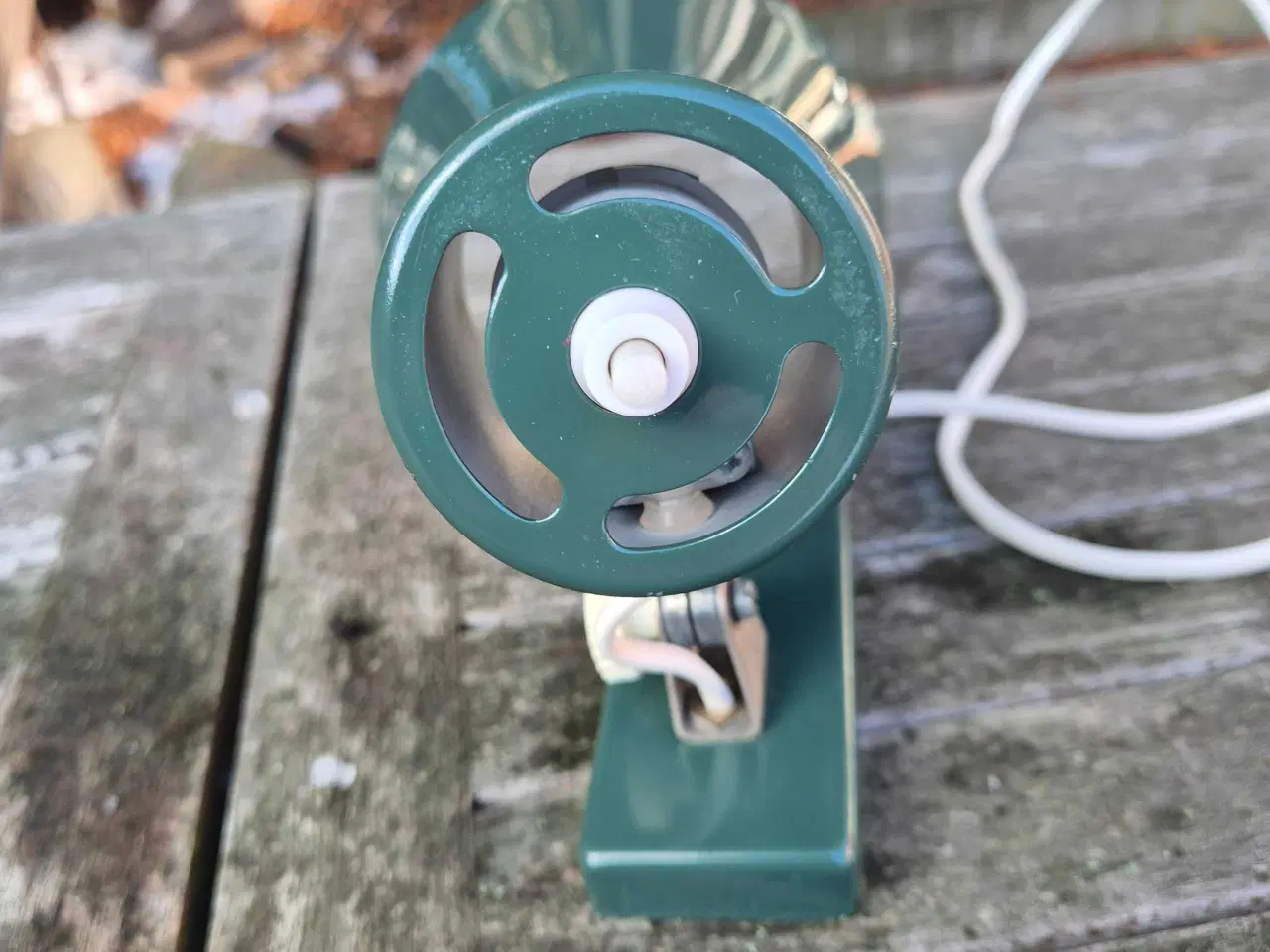 Billede 16 - To forskellige, men matchende grønne væglamper