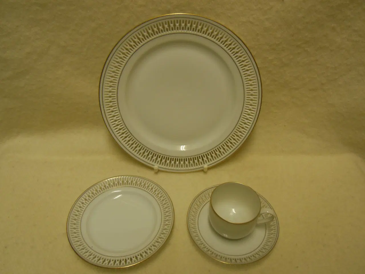 Billede 2 - OPHØR 20-50 % rabat på B&G "Haga stel. Priser fra 