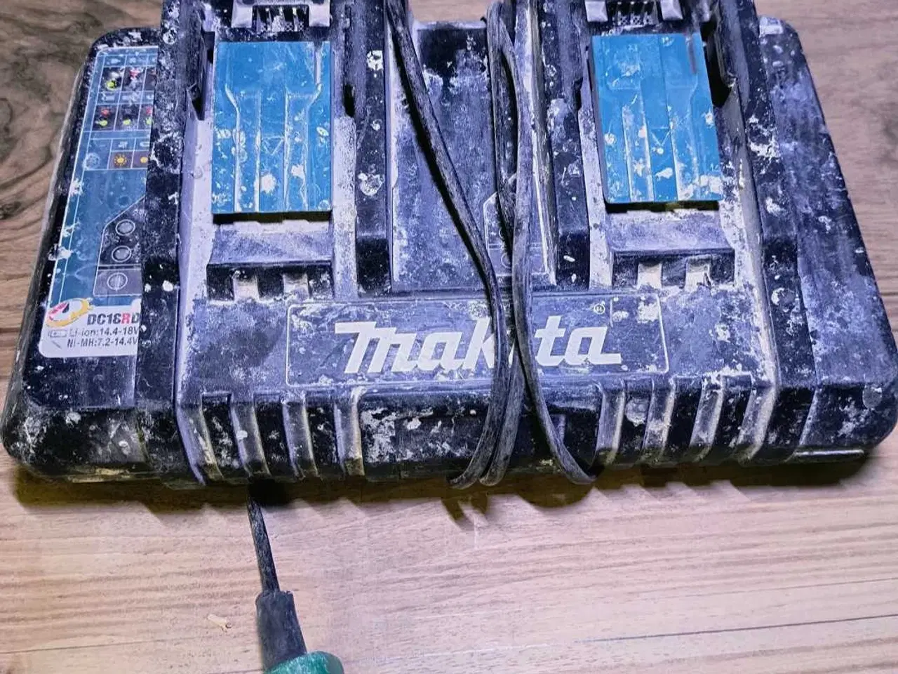 Billede 5 - Makita 2x boremaskine og radio FAST PRIS 