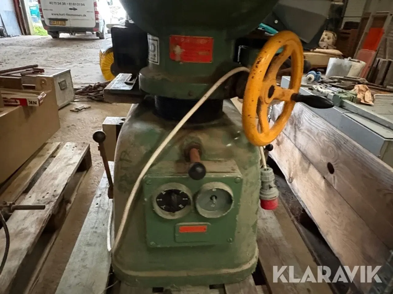 Billede 10 - Fræser/tappemaskine N.P. Hansen Beacon 2 med tilbehør