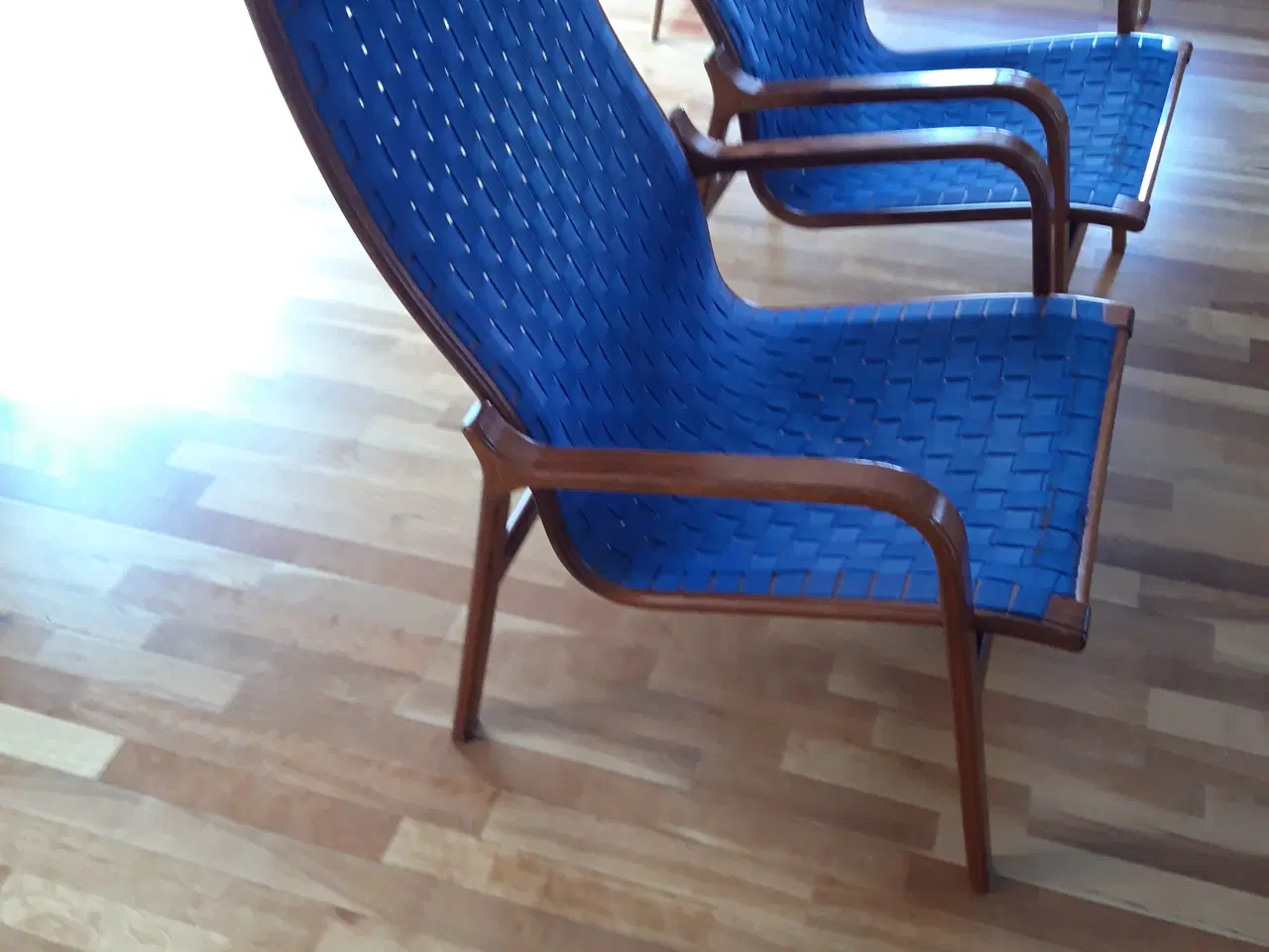Billede 1 - Gjorde stole sælges