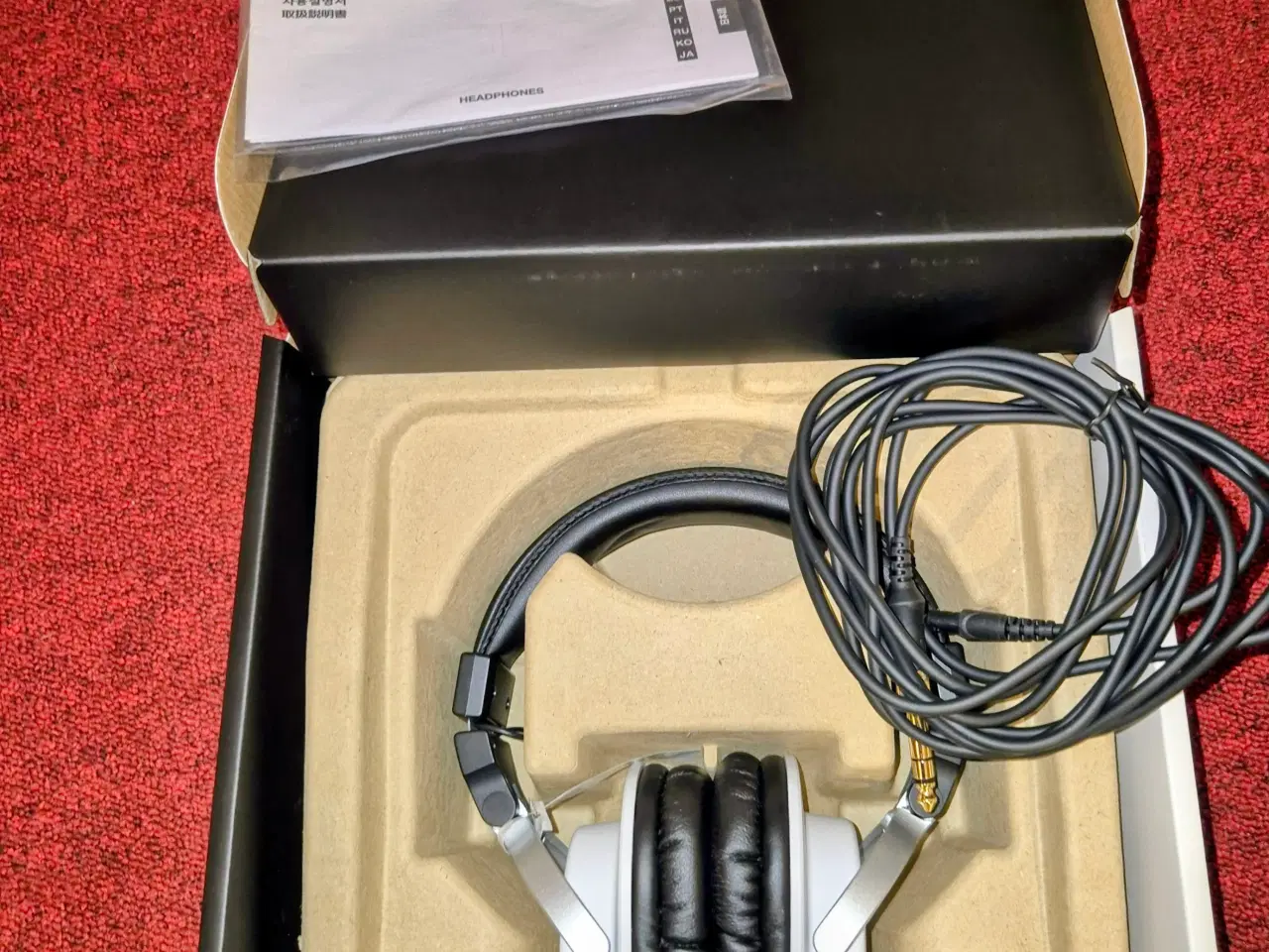 Billede 2 - Yamaha HPH-MT5W White.