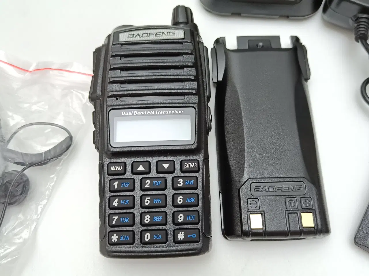 Billede 14 - NY! 2 x Baofeng UV-82 8 Watt Dual Watch Fuldt Sæt