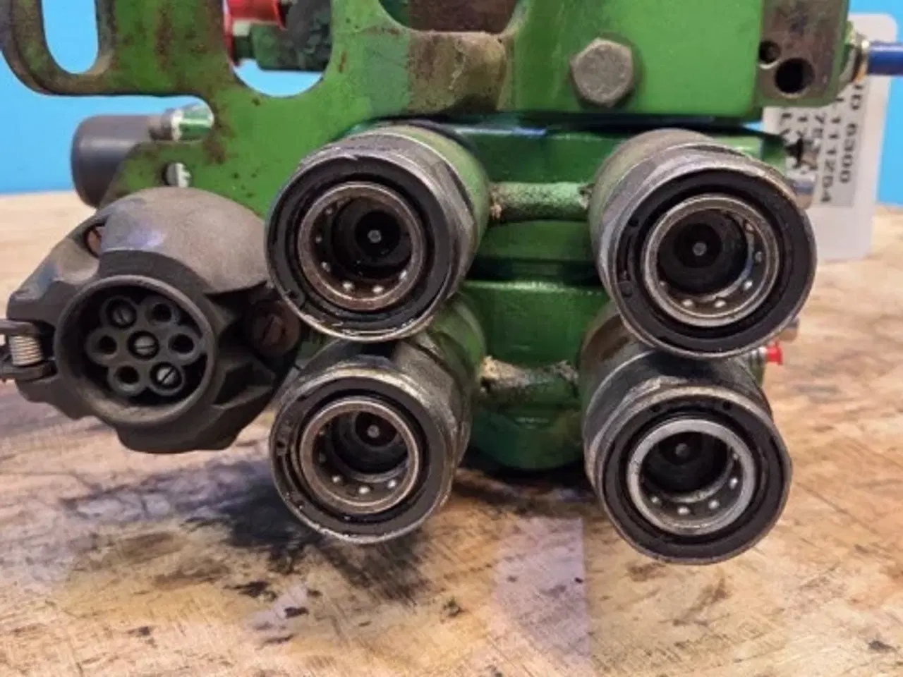 Billede 14 - John Deere 6300 Hydraulikventil AL111254